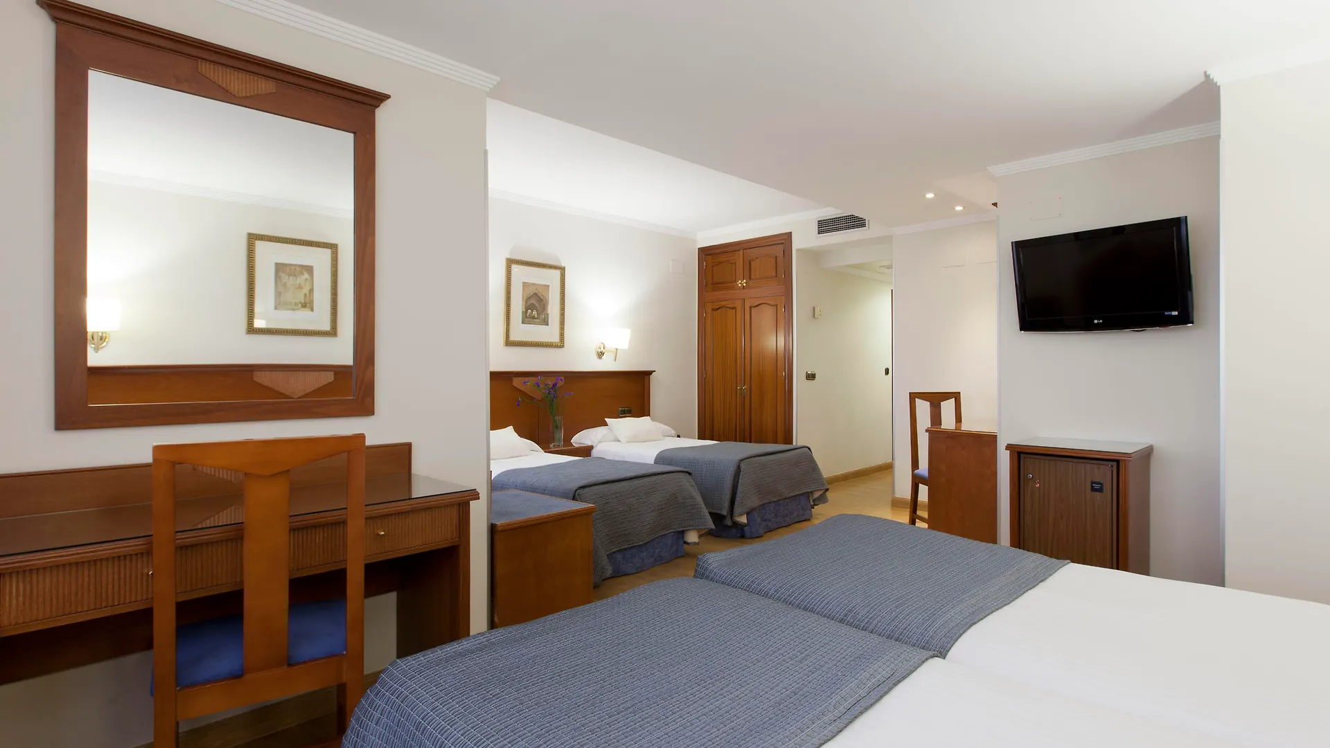 Porcel Alixares Hotel Granada