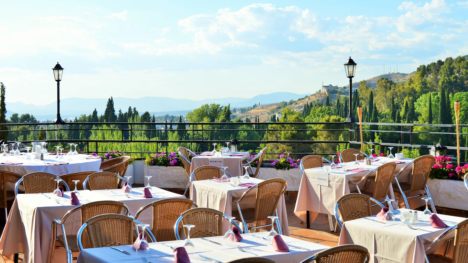 Porcel Alixares Hotel Granada
