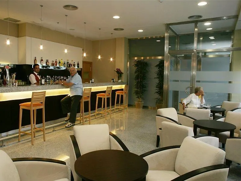 Porcel Alixares Hotel Granada 4*,