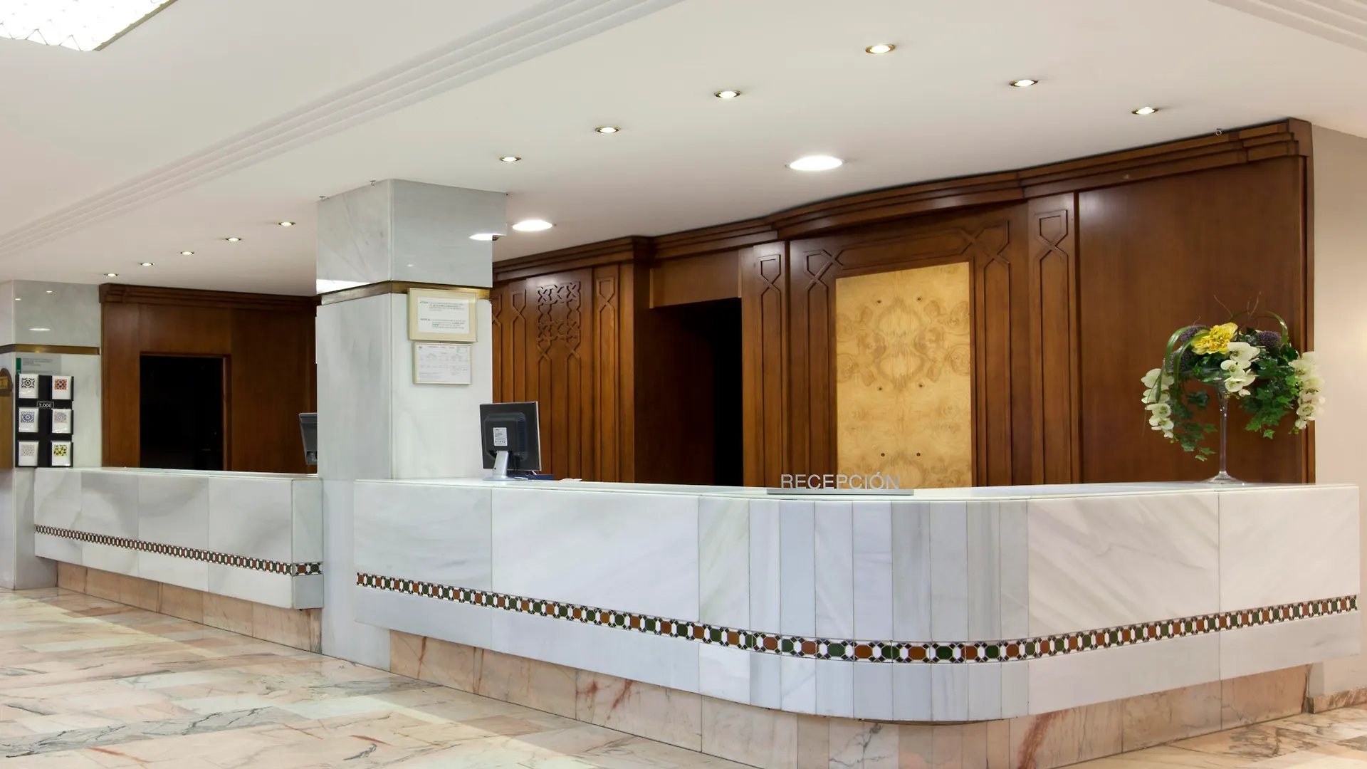 Porcel Alixares Hotel Granada