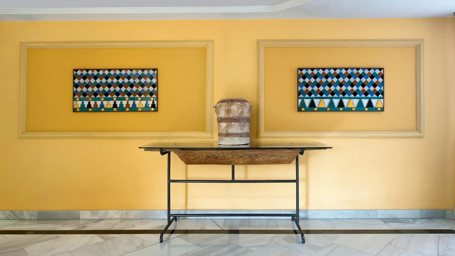 Porcel Alixares Hotel Granada