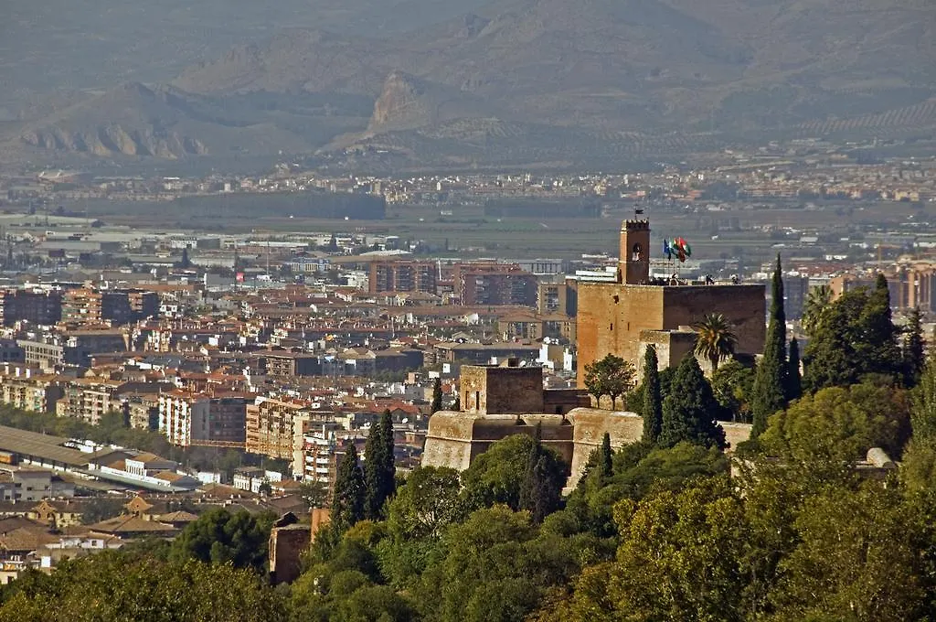 Porcel Alixares Hotel Granada 4*,