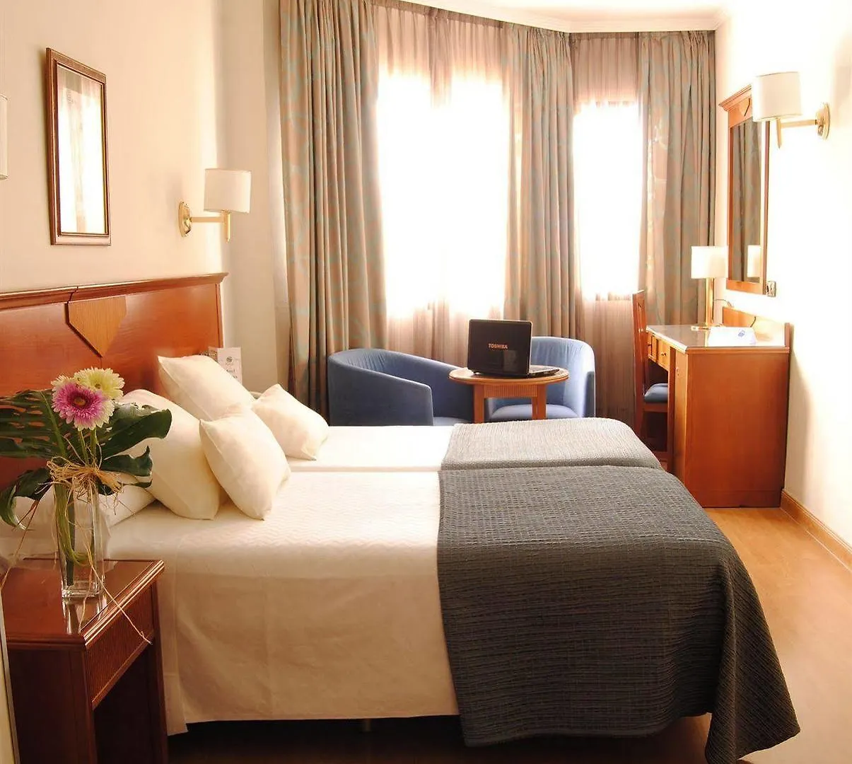 Porcel Alixares Hotel Granada